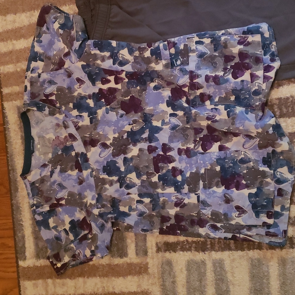 Carhartt gray scrub set